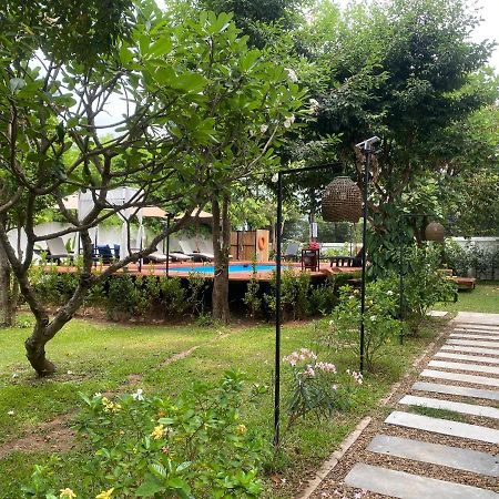 The Riviera Champasak Hotel Exterior photo