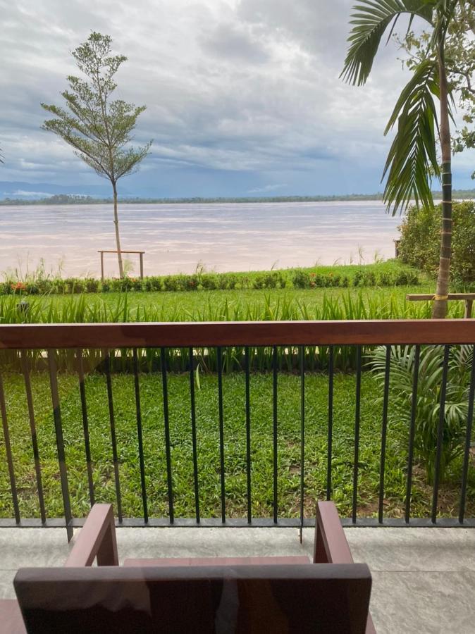 The Riviera Champasak Hotel Exterior photo