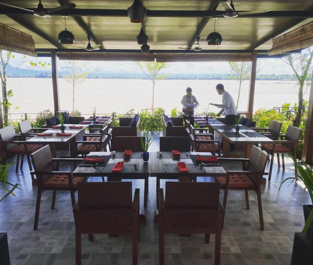 The Riviera Champasak Hotel Exterior photo
