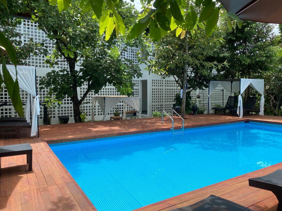 The Riviera Champasak Hotel Exterior photo